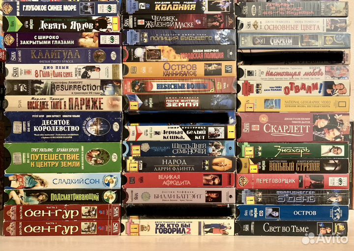 Видеокассеты разных жанров (VHS)
