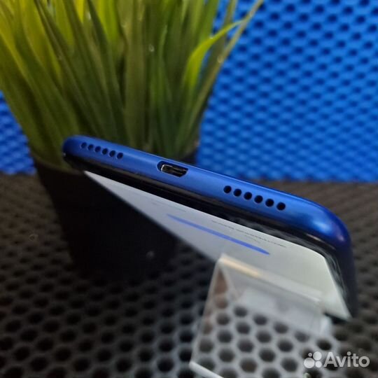 HUAWEI Y7 (2019), 3/32 ГБ