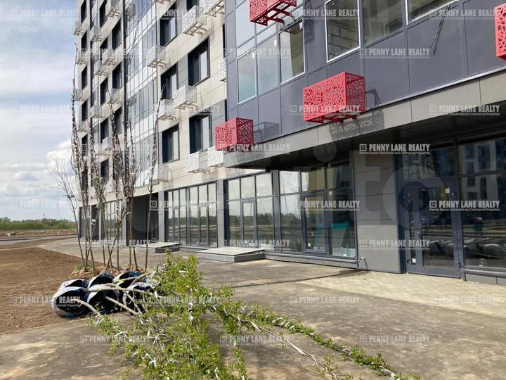 Продам торговое помещение, 433 м²