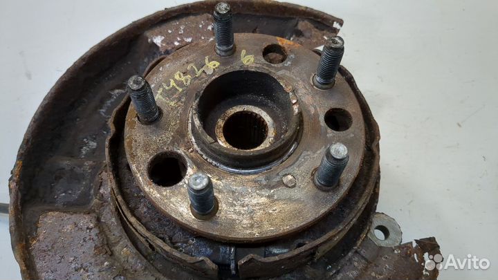 Ступица (кулак, цапфа) левая задняя Lexus RX