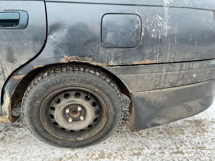 Toyota Carina 1.5 AT, 1993, 400 000 км