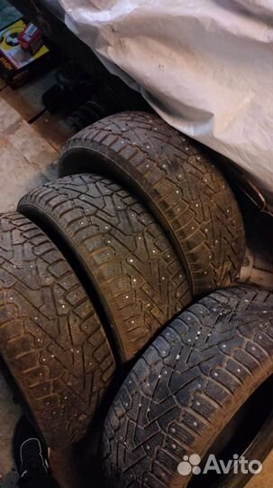 Pirelli Ice Zero 205/55 R16