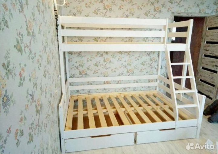 Двухъярусная кровать из сосны для двоих детей «Роз
