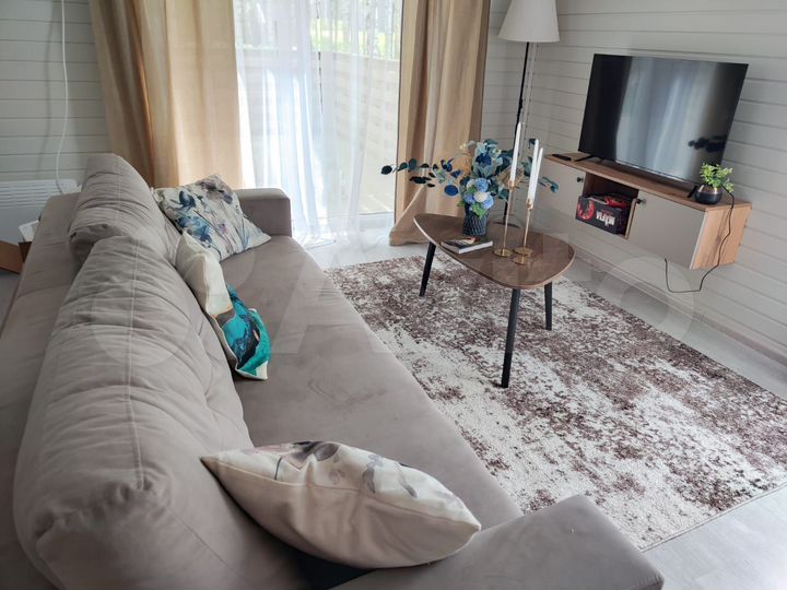 Дом 65 м² на участке 6 сот.