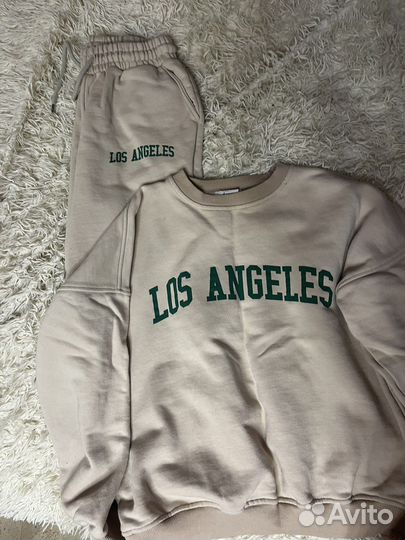 Спортивный костюм женский