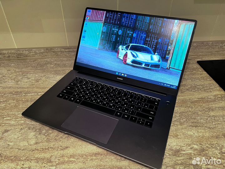 Huawei Ryzen 5-3500U/8 Gb/Full HD IPs/SSD 256