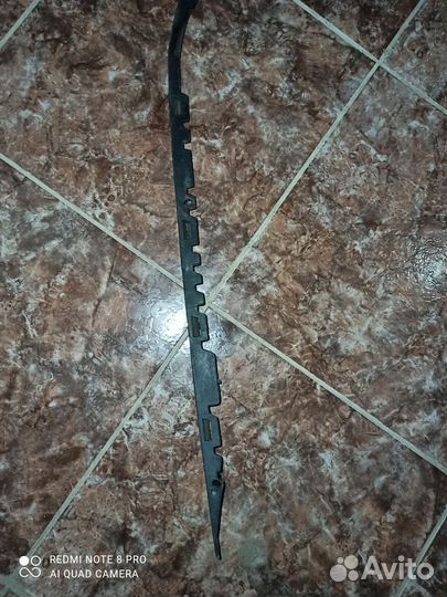 Нижняя губа бампера Фольксваген Туарег NF