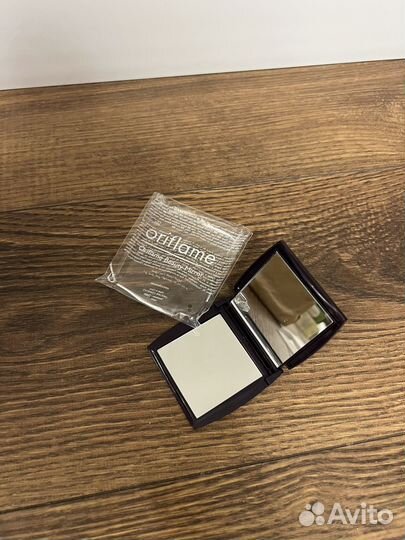 Новое зеркало компактное двустороннее Oriflame