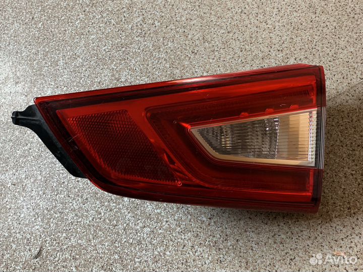 Фонарь крышки багаж. правый Qashqai J11 265504ea5b