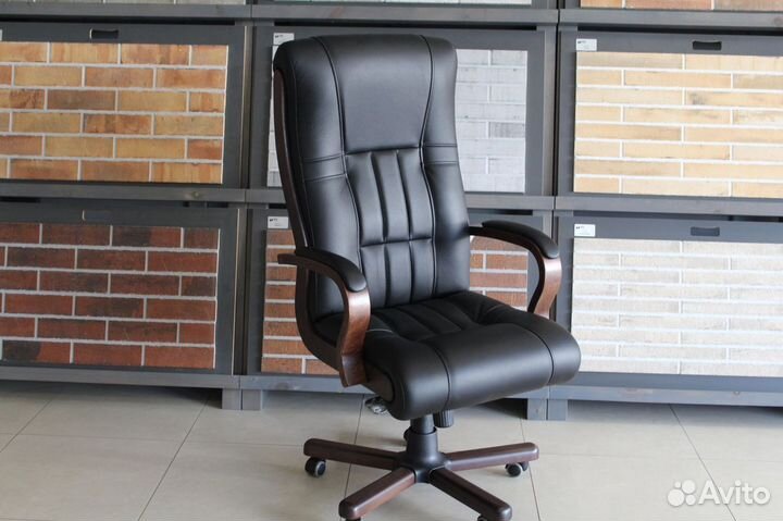 Кресло компьютерное руководителя