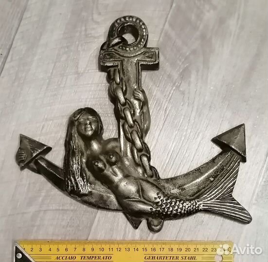 Литьё русалка на якоре барельеф