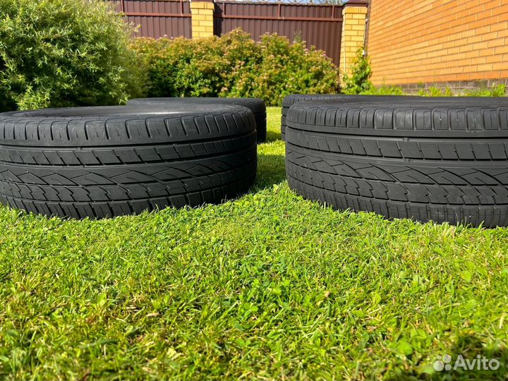 Continental CrossContact UHP 235/50 R19 и 255/45 R19