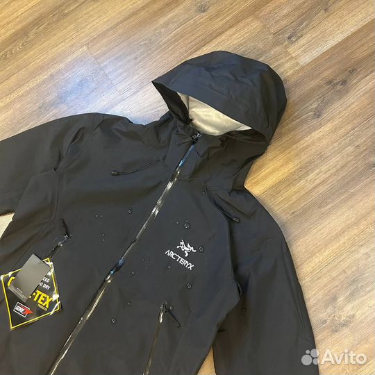 Ветровка Arcteryx Beta LT