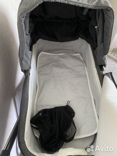 Коляска 2 в 1 Riko Qubus