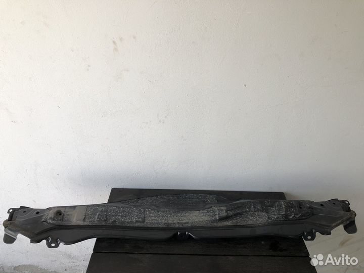 Планка под лобовое стекло (Жабо железо) Kia Rio 3