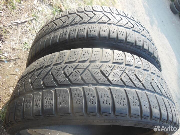 Pirelli Sottozero Winter 240 205/40 R18