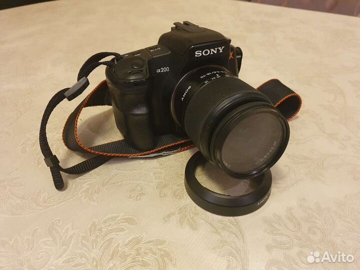 Зеркальный фотоаппарат Sony a200