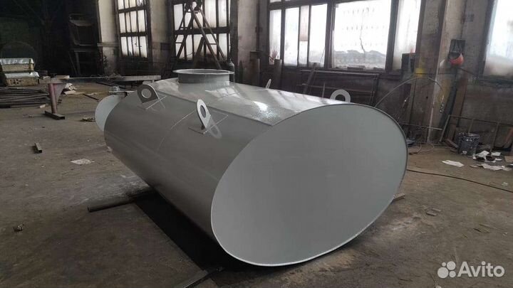 Автоцистерна под гсм, воду