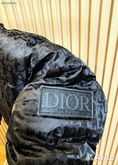 Куртка Dior: сделайте свой стиль уникальным