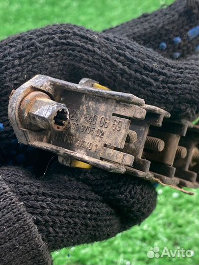 Соединительная колодка Mercedes-Benz 190 W201