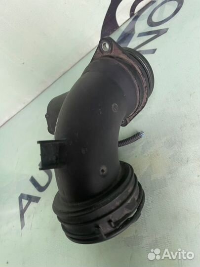 Патрубок интеркулера Volkswagen Touareg 7L дорест