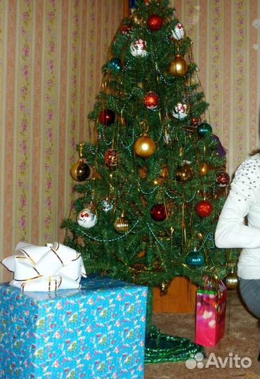 Елка искусственная