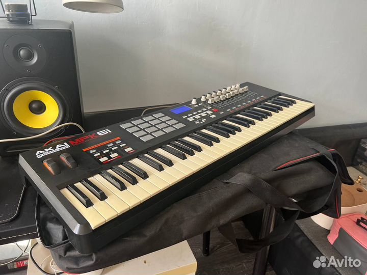 Akai MPK 61