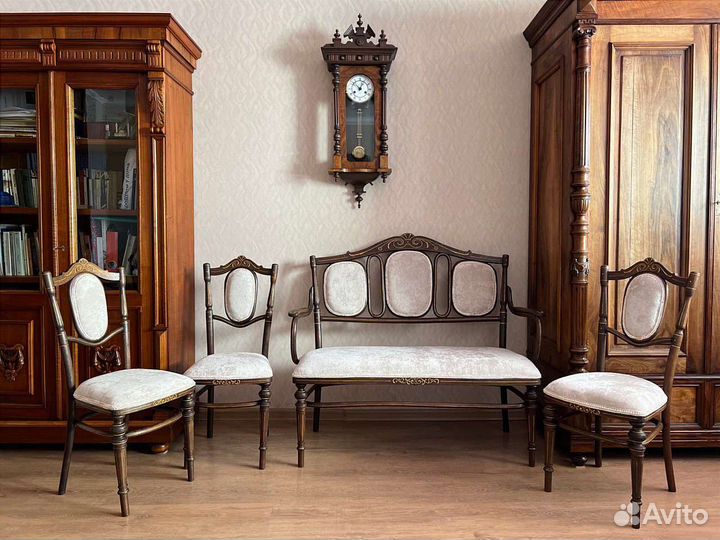 Антикварнный Thonet