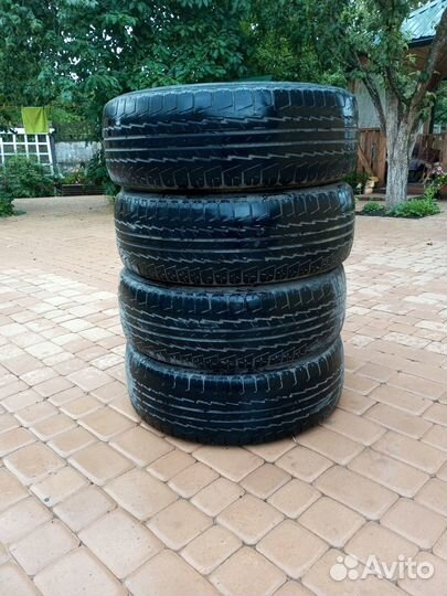 Kumho Road Venture ST KL16 235/65 R17