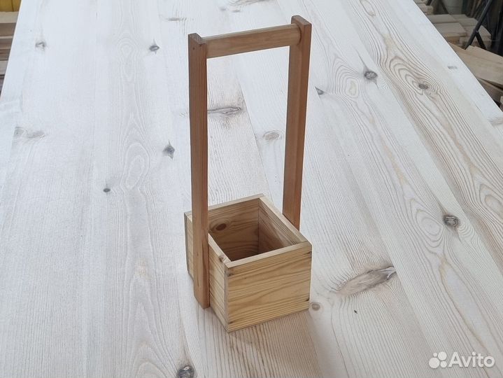 Корзинка деревянная для цветов или подарков