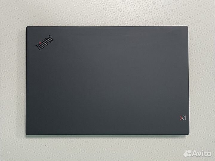 Lenovo ThinkPad X1 Carbon 7