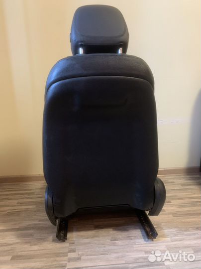 Сиденья Mercedes-Benz E-Класс W213 салон переднее