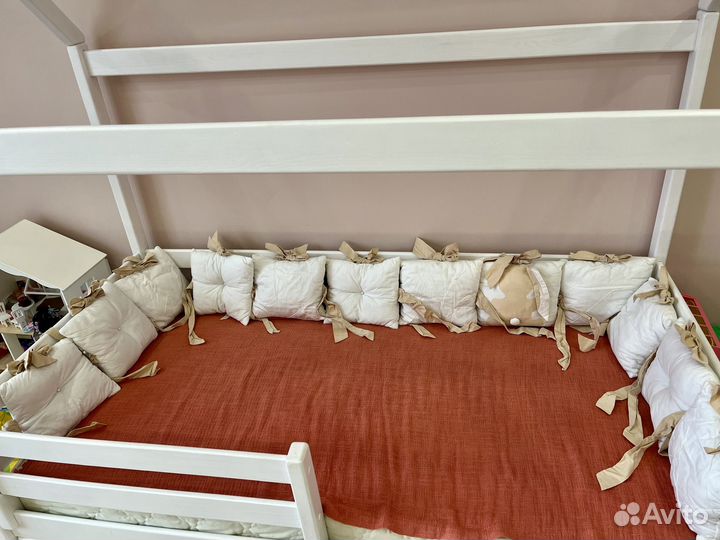 Бортики в кроватку