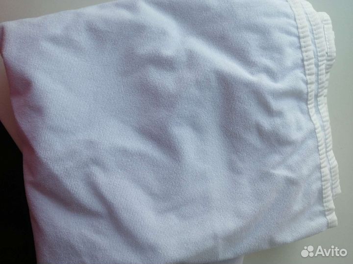 Наматрасник защитный белый Мерцана 120*200*25