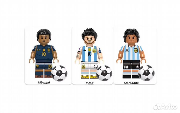 Аналог lego. Набор из 3-х футболистов