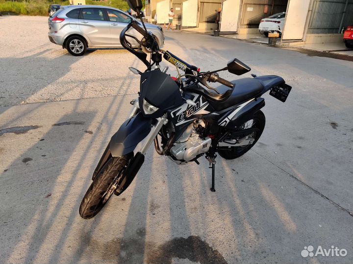 Baltmotors motard 250