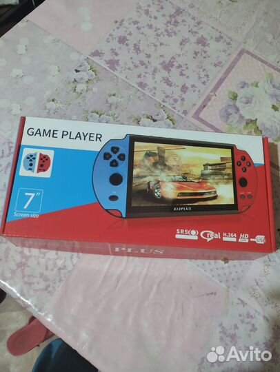 Игровая консоль