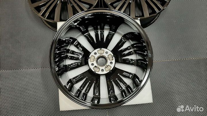 Оригинальные диски Volkswagen Tiguan R18 комплект