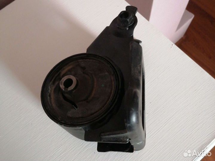 Задняя опора двигателя Nissan Икстрейл