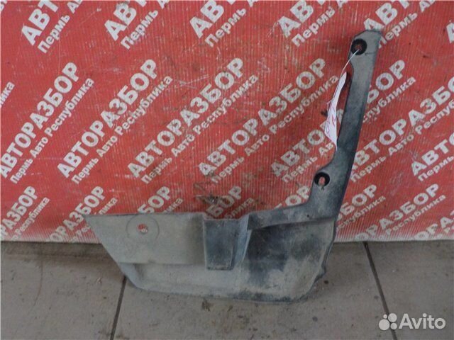 Брызговик передний левый Renault Logan 2 L8MV