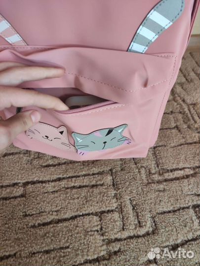 Рюкзак для девочки в школу