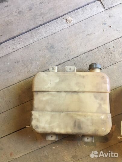 Бак топливный