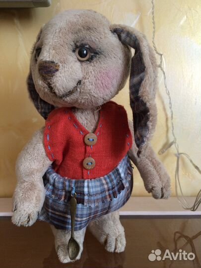 Зайка - игрушка в стиле тедди