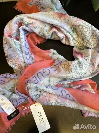 Платок,палантин guess оригинал