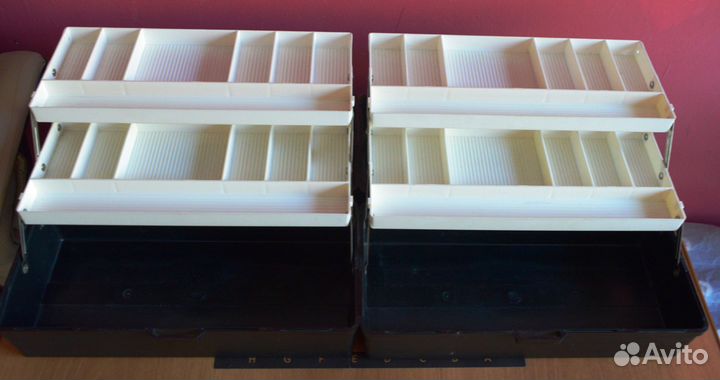 Органайзер-чемодан для фурнитуры,монет и т.д