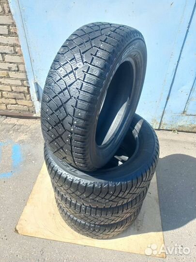 Nitto Therma Spike 215/60 R16