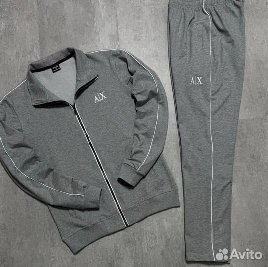Спортивные костюмы Armani легкие