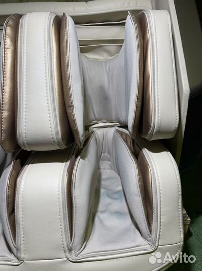 Массажное кресло нового поколения Yamaguchi Xi