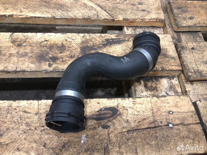 Патрубок системы охлаждения Bmw 5 E60 N52B30 2005