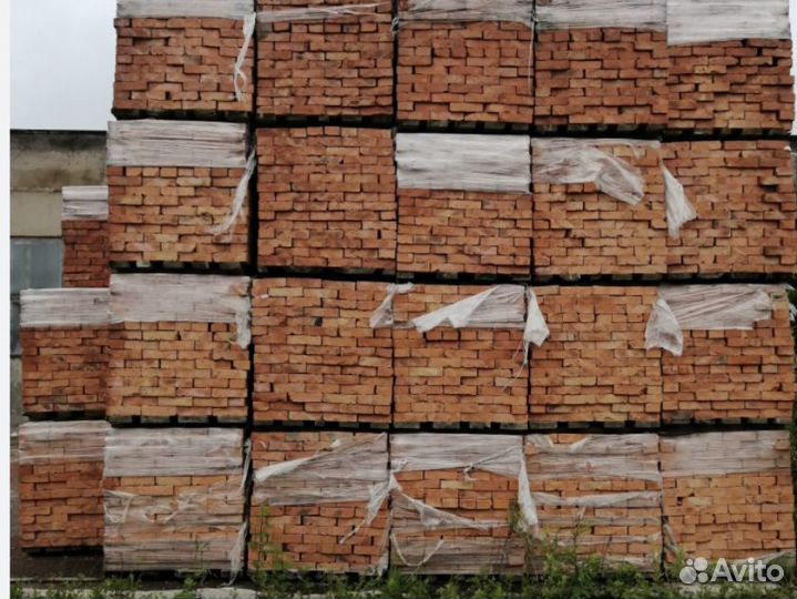 Кирпич строительный полнотелый М150